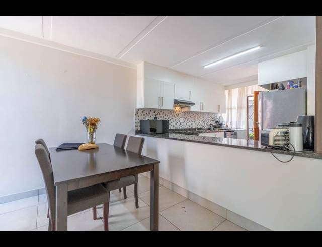 3 BEDROOM TOWNHOUSE TO LET IN UMGENI PARK